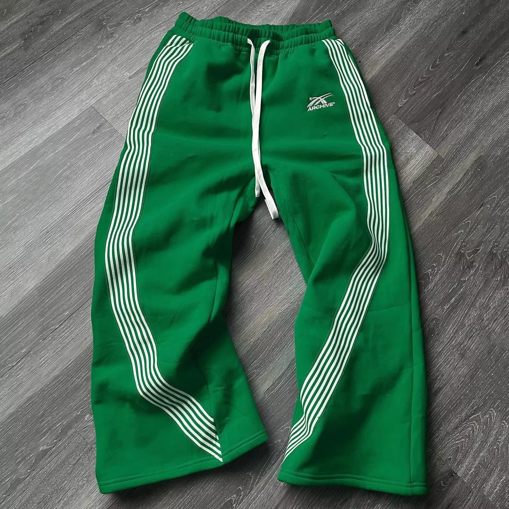 Embroidered Baggy Drawstring Sweatpants Unisex